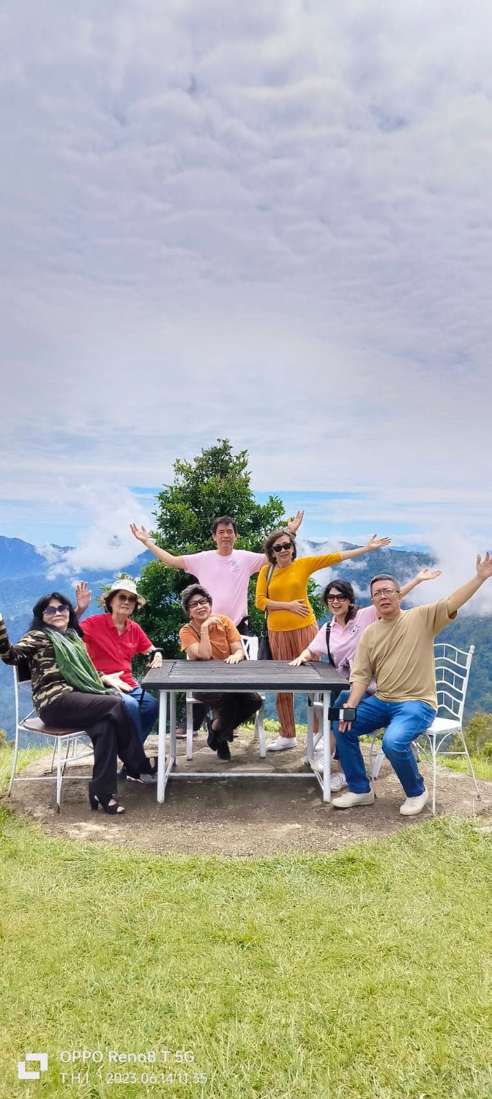 Galeri rental mobil Padang 13